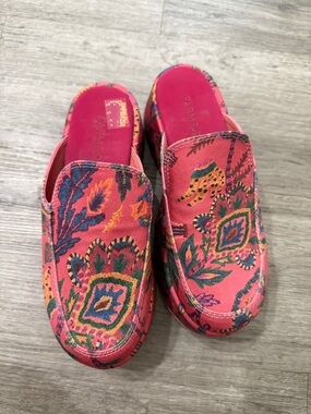 FARM Rio Hot Pink Paisley Slip-On Mules
